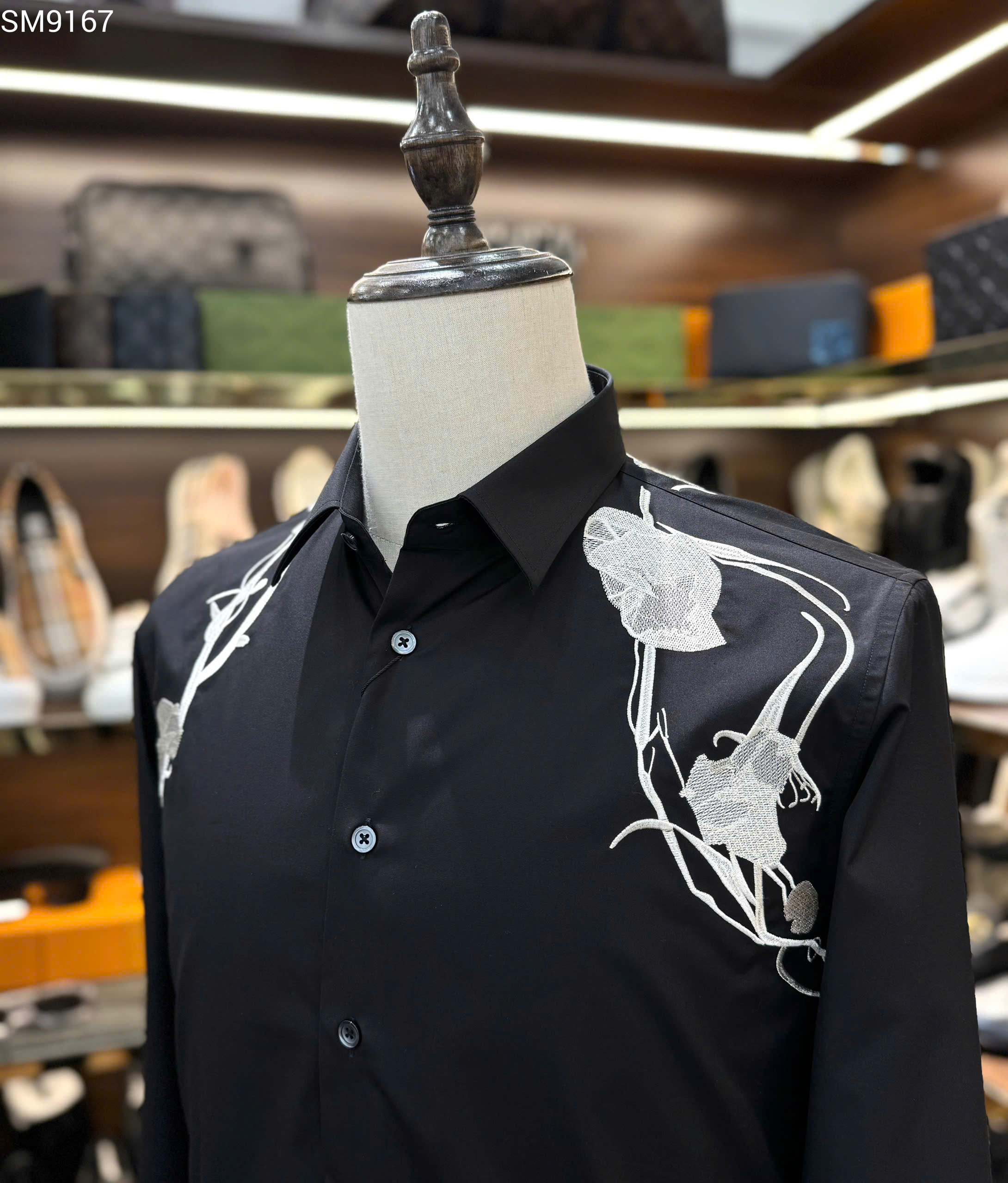 Áo sơ mi dài tay McQueen MCQ Đen thêu hoa Trắng vai Like Auth on web MK